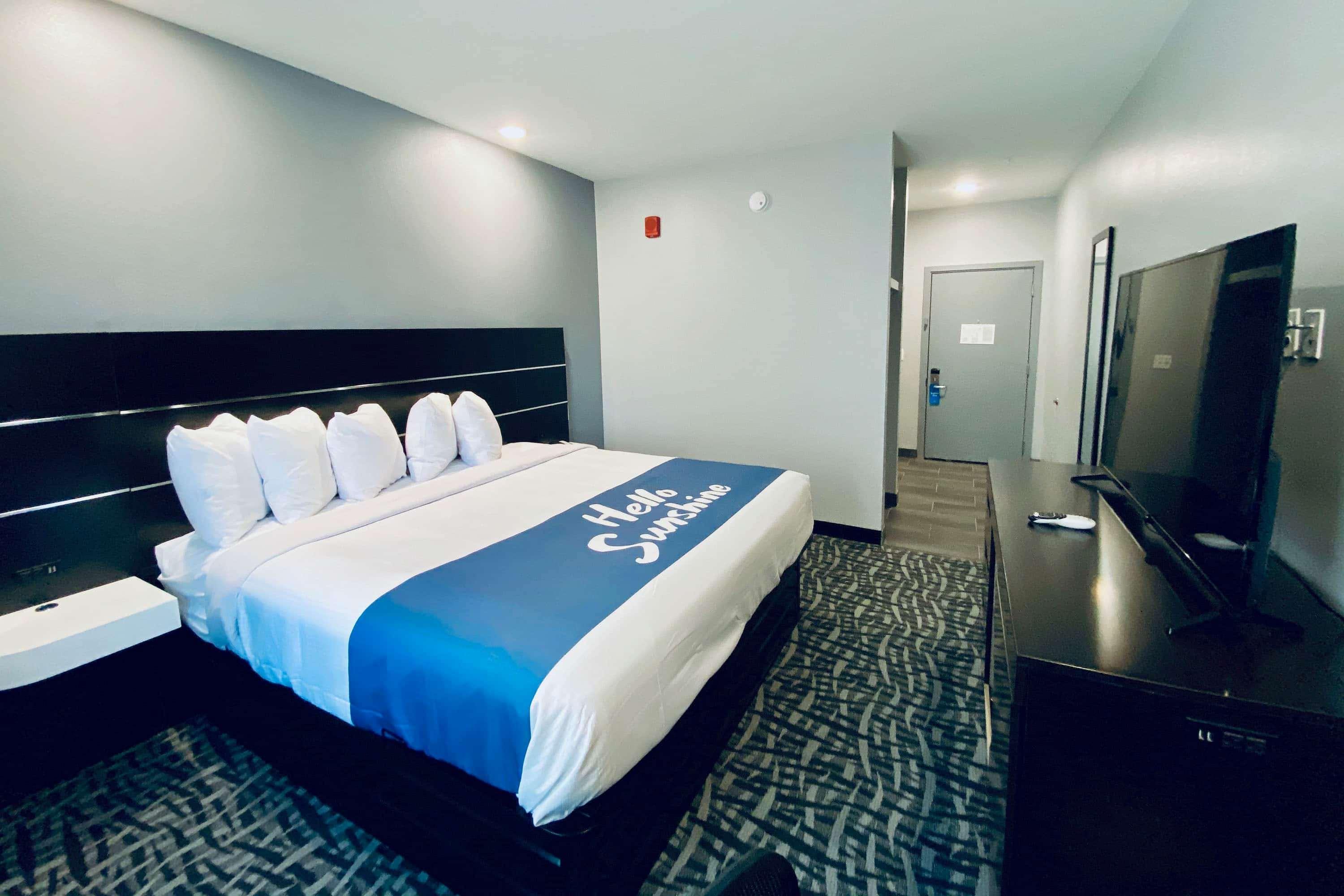 Days Inn & Suites By Wyndham Horn Lake - Memphis Graceland Extérieur photo