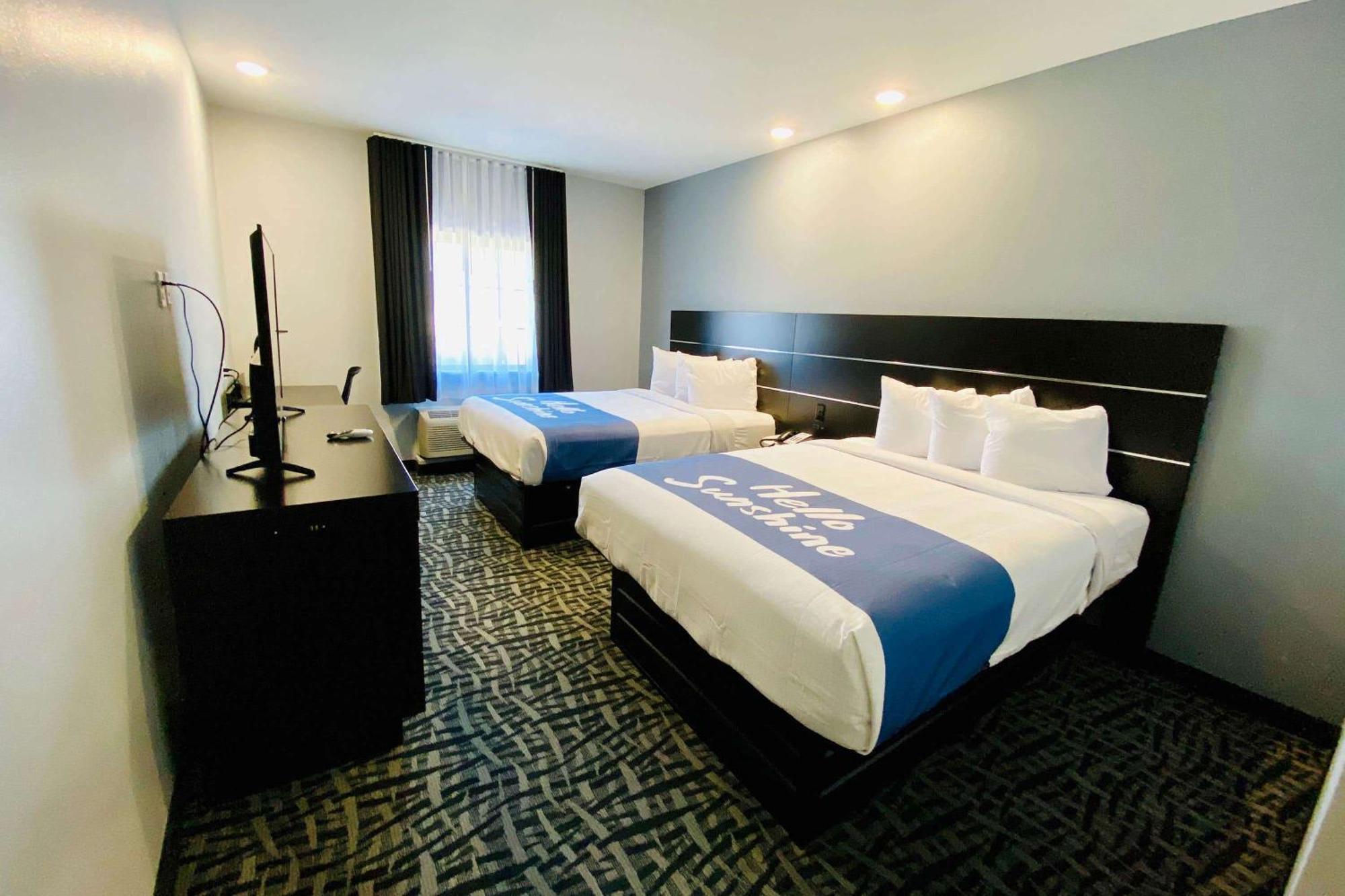 Days Inn & Suites By Wyndham Horn Lake - Memphis Graceland Extérieur photo