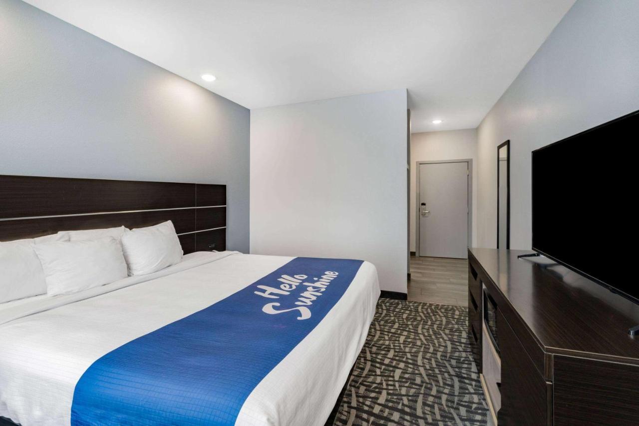 Days Inn & Suites By Wyndham Horn Lake - Memphis Graceland Extérieur photo