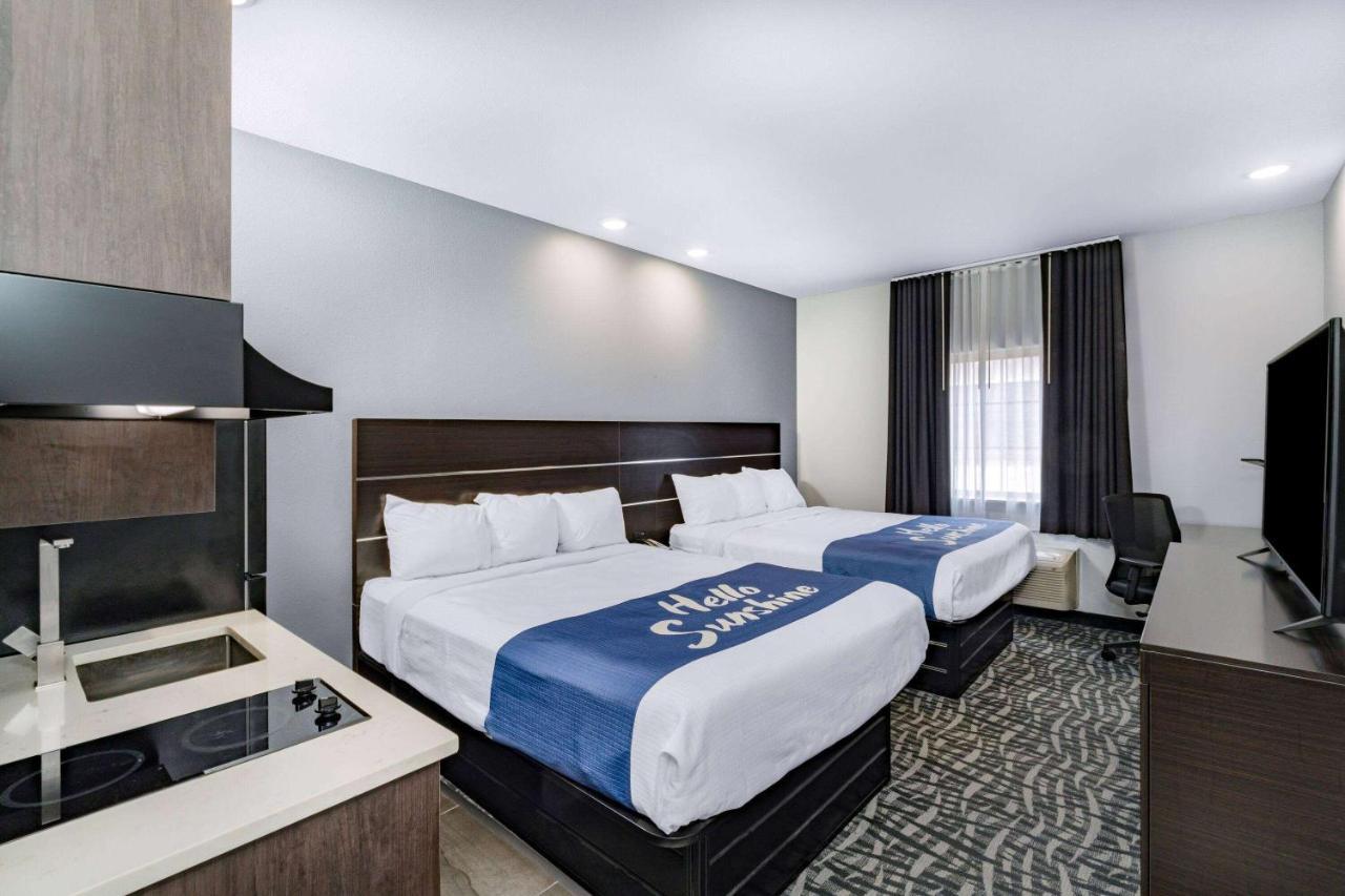 Days Inn & Suites By Wyndham Horn Lake - Memphis Graceland Extérieur photo